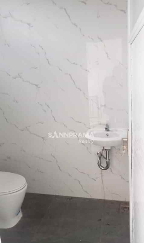 dijual rumah tanah baru beji depok