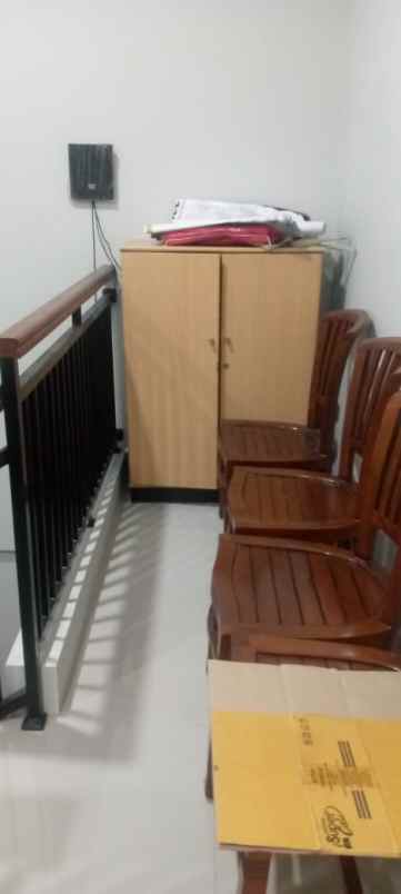 dijual rumah teluk pucung