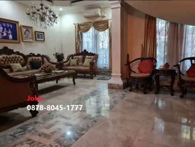 dijual rumah tip top