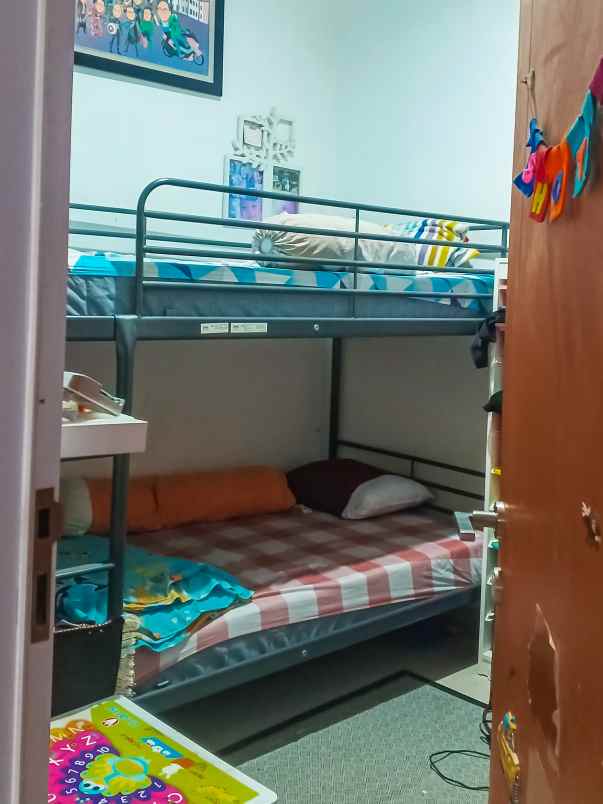 dijual rumah trevista ciputat