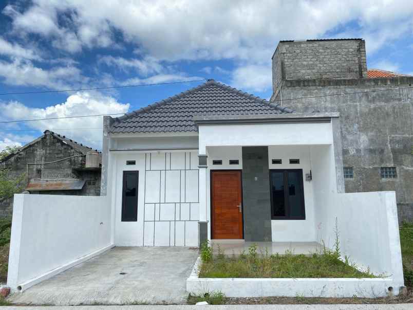 dijual rumah trunuh klaten selatan