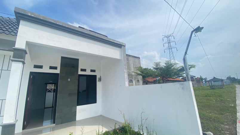 dijual rumah trunuh klaten selatan