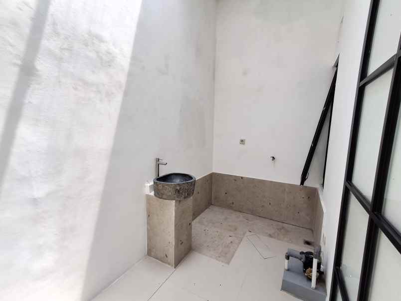 dijual rumah trunuh klaten selatan klaten