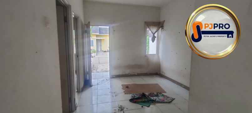 dijual rumah victoria village cluster