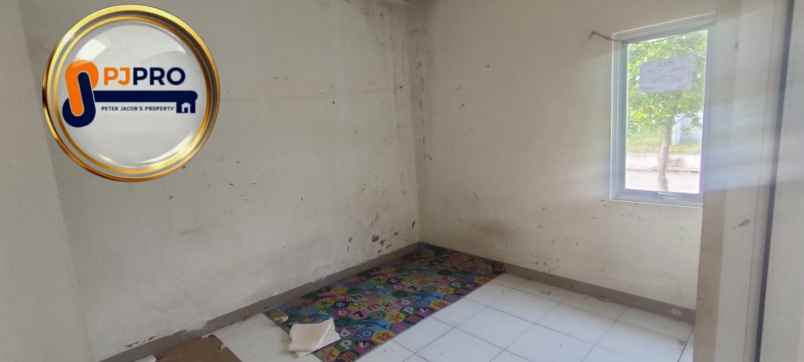 dijual rumah victoria village cluster