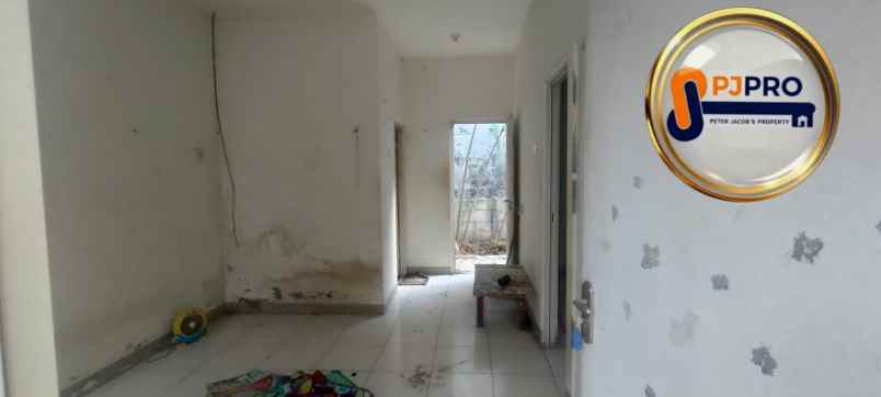dijual rumah victoria village cluster