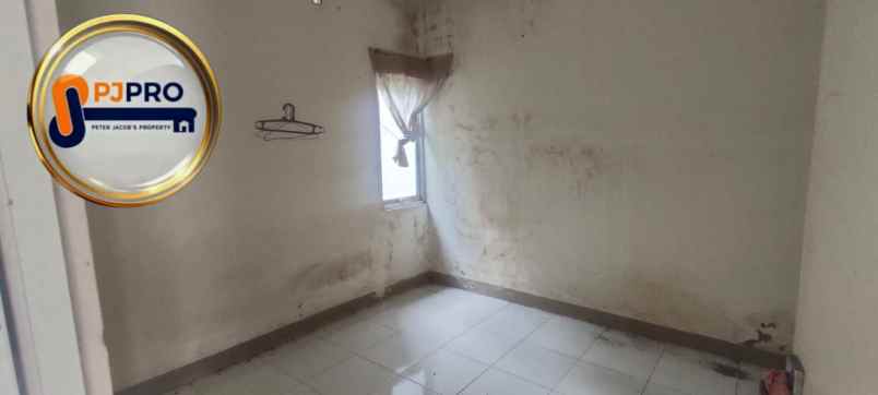 dijual rumah victoria village cluster