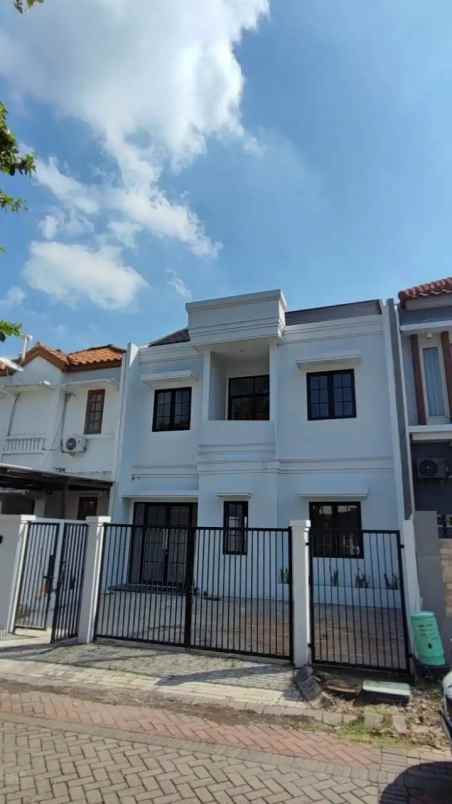 dijual rumah villa sentra raya citraland