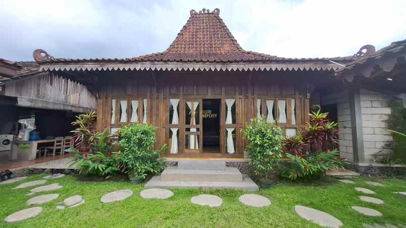 dijual rumah wedomartani ngemplak