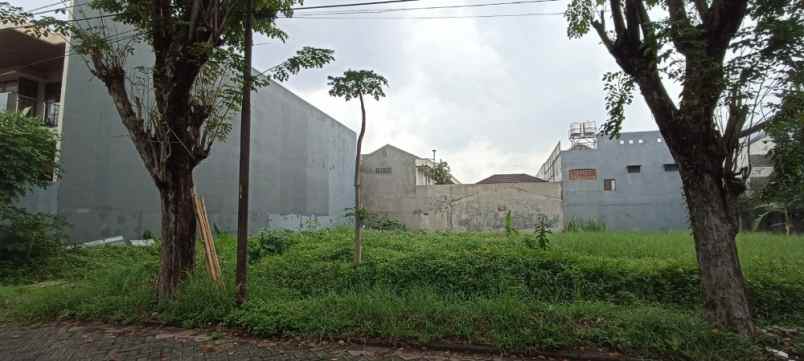 dijual tanah manyar jaya