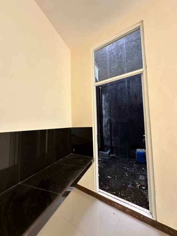 dijual villa 2 lantai dekat jatim park 3 kota batu