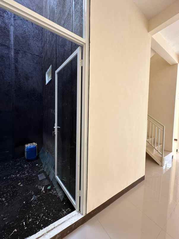 dijual villa 2 lantai dekat jatim park 3 kota batu