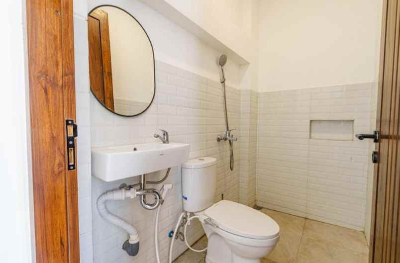 dijual villa 3 miliar di berawa canggu