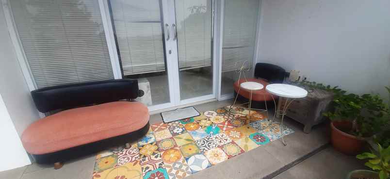 dijual villa bojong koneng