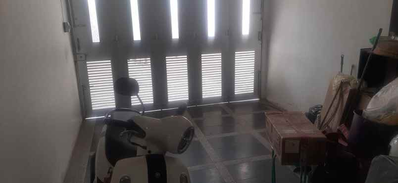 dijual villa bojong koneng