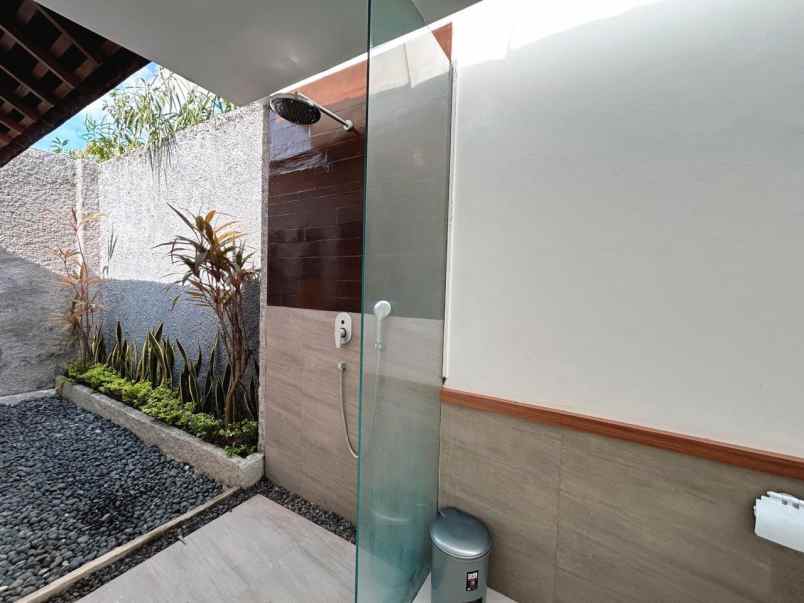 dijual villa dewi saraswati