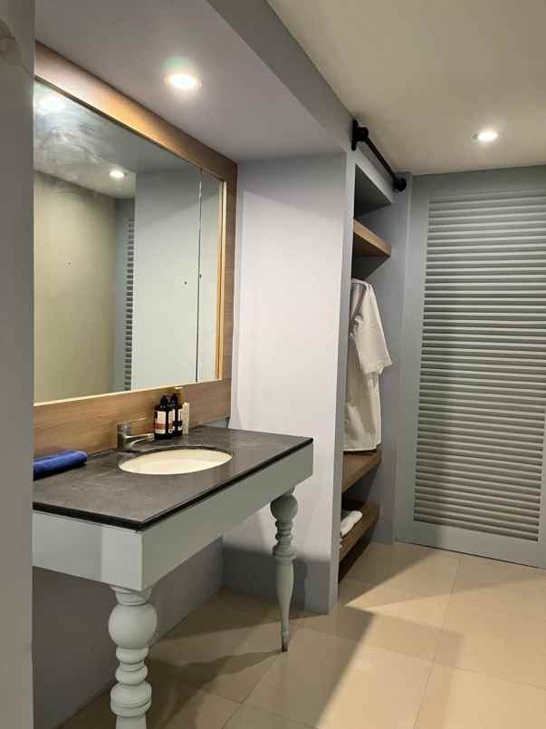 dijual villa dewi saraswati