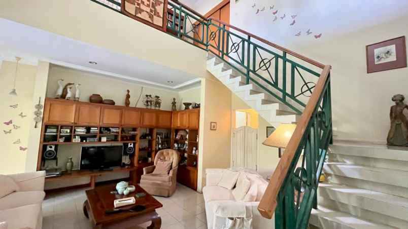 dijual villa di tlogomas malang dekat ub umm