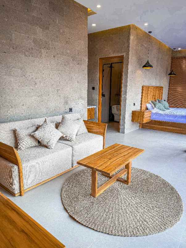 dijual villa jl uma sari dalung kec