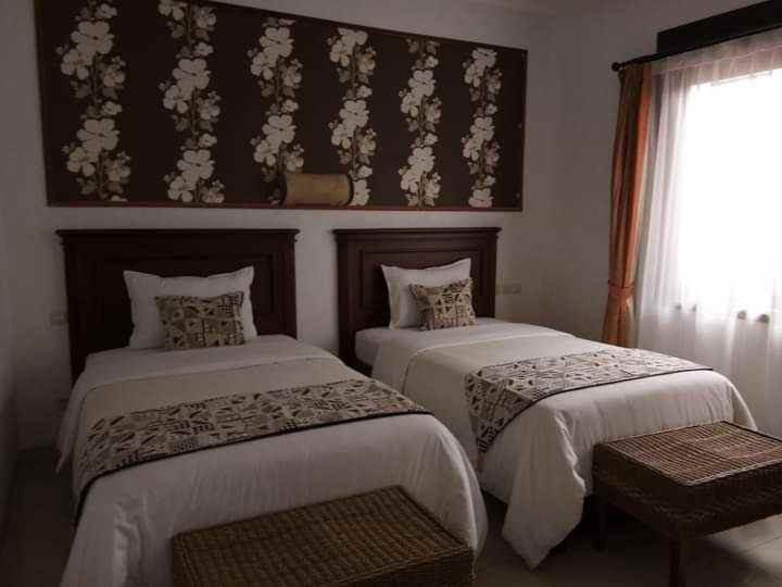 dijual villa lembang