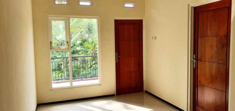 dijual villa murah kembangturi lawang malang