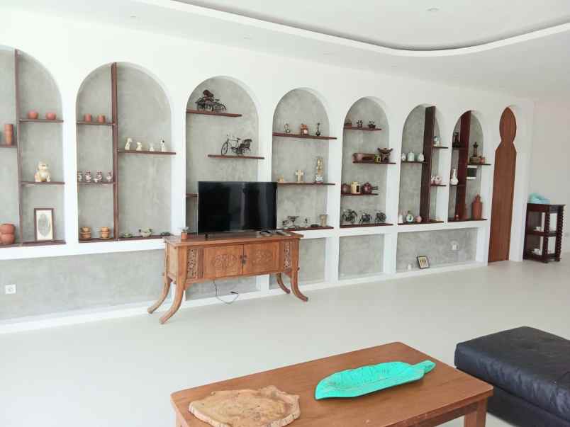 dijual villa ungasan kuta selatan