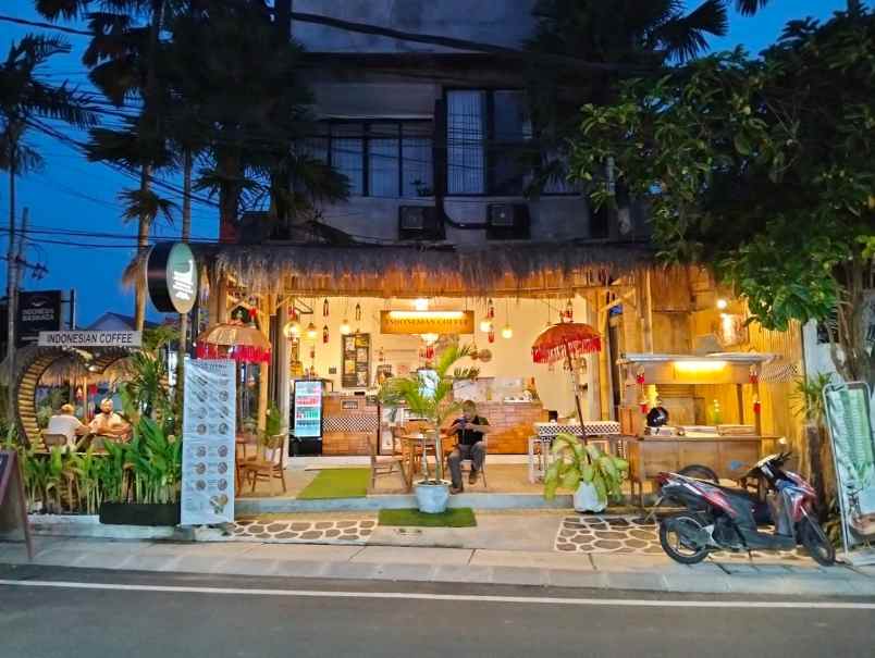 dijual warung cafe business jl nelayan canggu bali