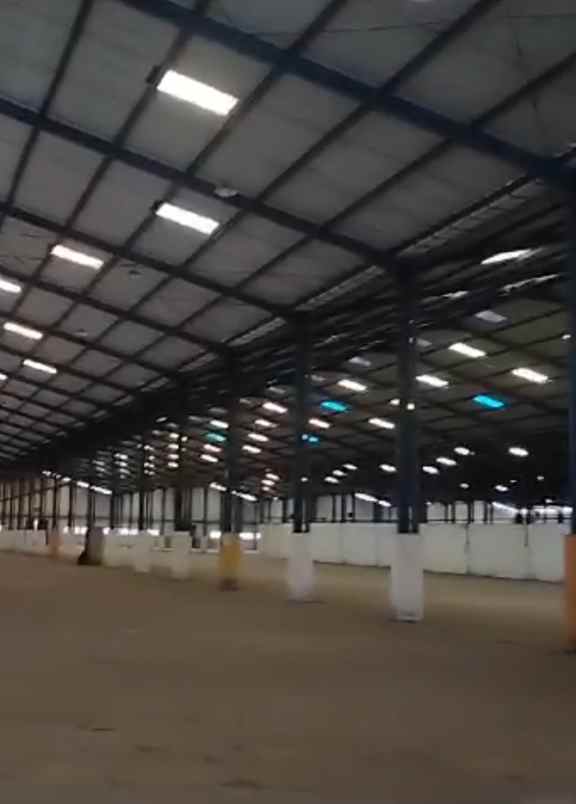 disewakan gudang siap pakai di tambak sawah