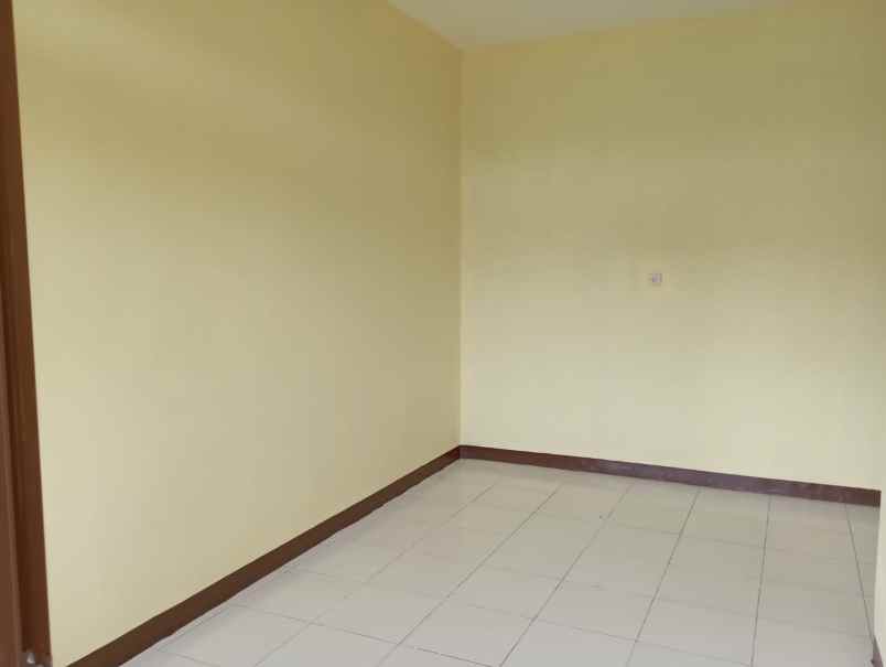 disewakan kost komplek kehutanan jl