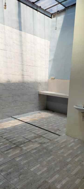 disewakan ruko gudang kantor kaliwaron
