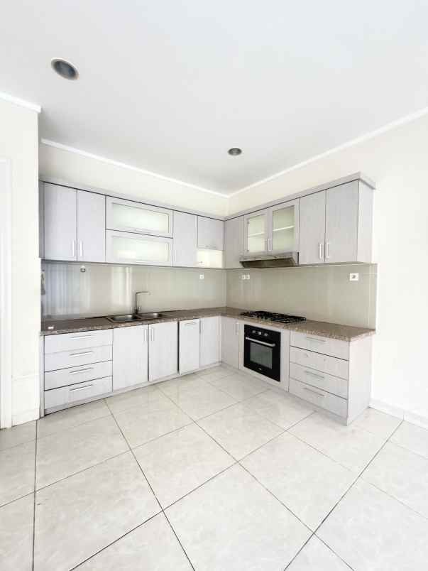 disewakan rumah cluster cajuputi de park bsd