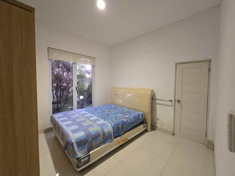 disewakan rumah cluster palm spring jgc