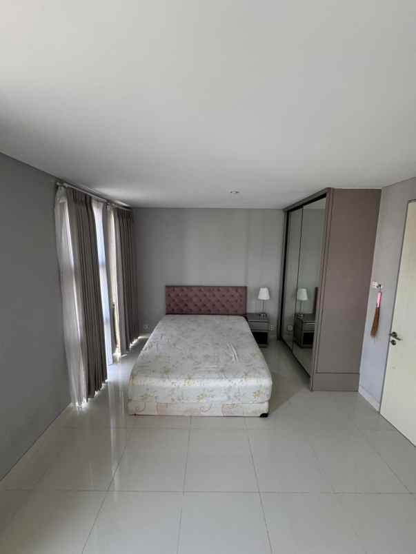 disewakan rumah cluster suvadiva grand island