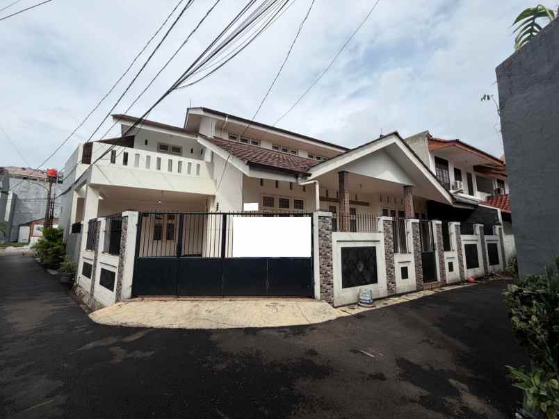 disewakan rumah duren sawit
