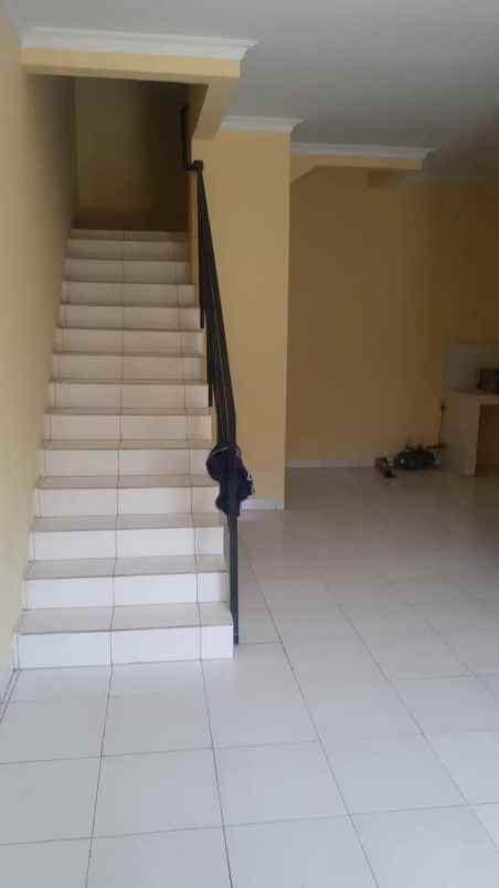 disewakan rumah graha pondok kacang