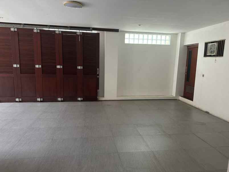 disewakan rumah jalan wedasari gatsu barat