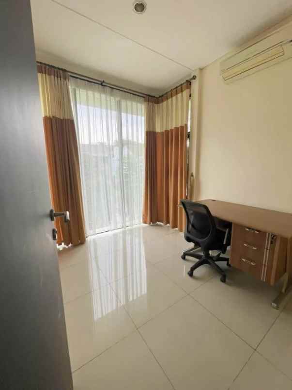 disewakan rumah jl danau kalimantan vassa