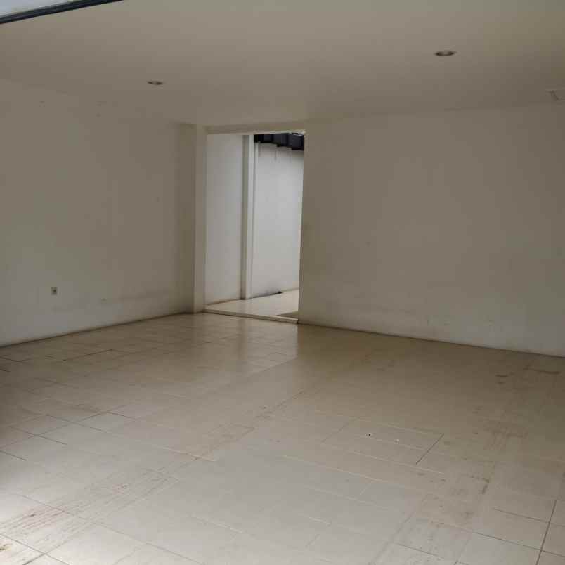 disewakan rumah kemang