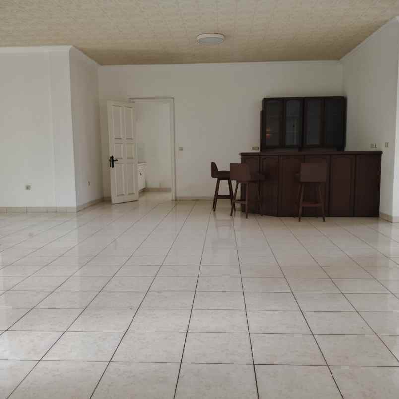 disewakan rumah kemang