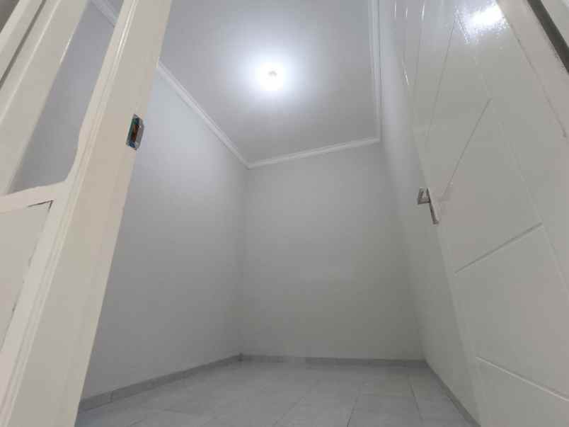 disewakan rumah kota harapan indah bekasi