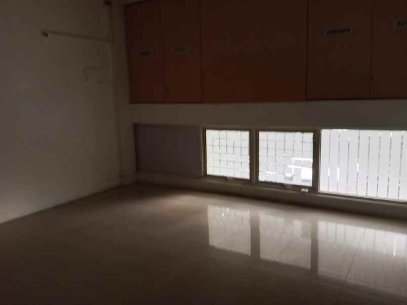 disewakan rumah kramat pela kebayoran baru