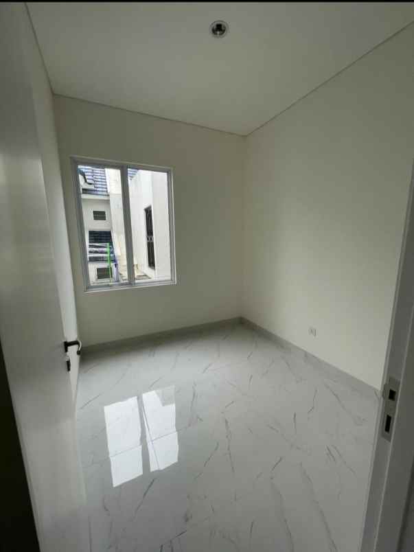 disewakan rumah lavon cluster grandura