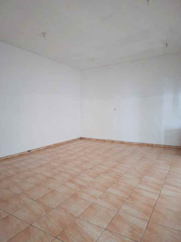 disewakan rumah manyar