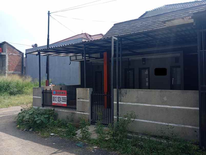 disewakan rumah sangkuriang