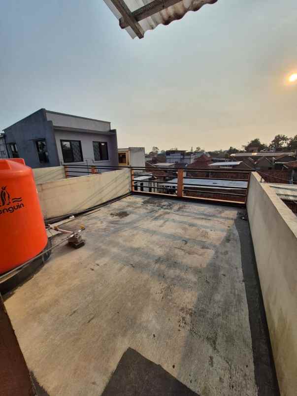 disewakan rumah sariwangi