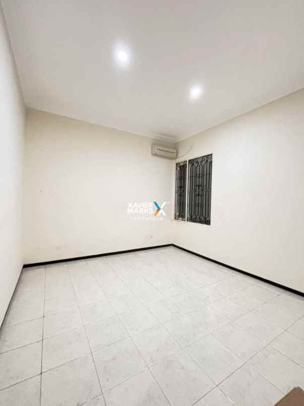 disewakan rumah sutorejo prima