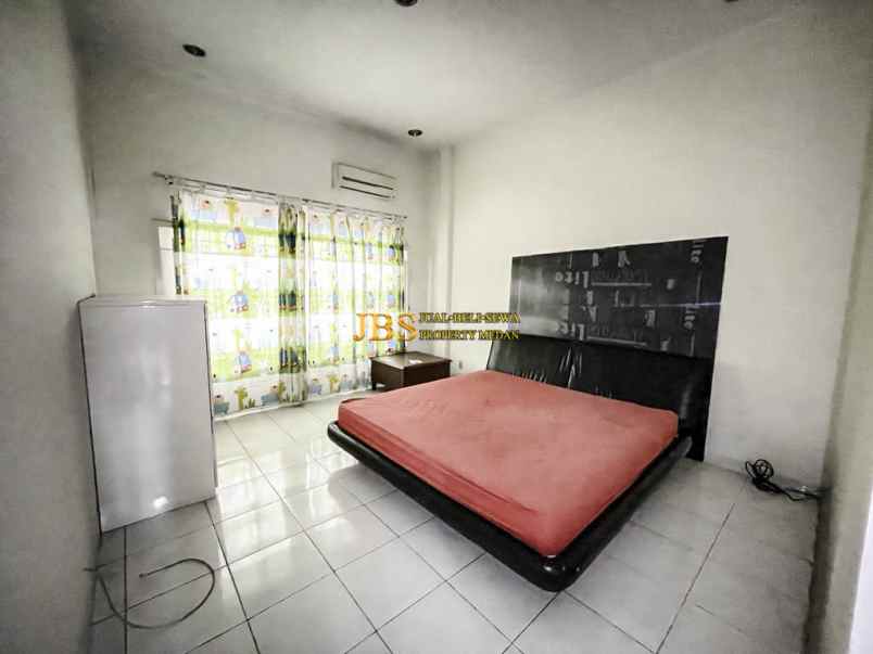 disewakan villa komplek taman malibu indah