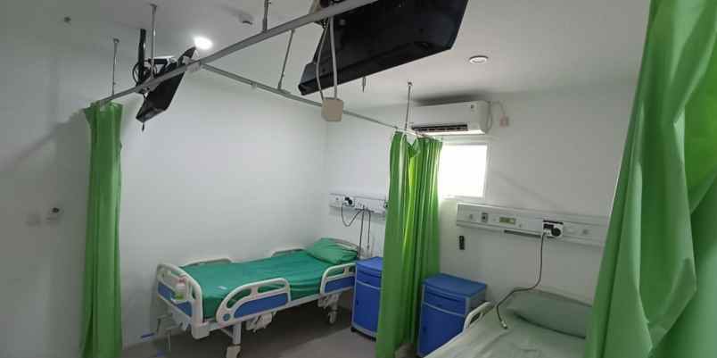 ex rumah sakit 3 lantai type c di jakarta timur