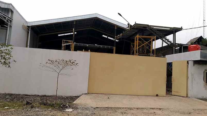 gudang di kawasan industri pasar kemis