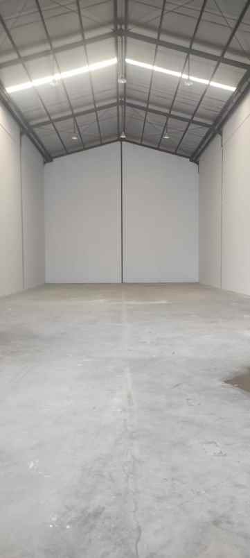 gudang kosambi permai lt 440 300 shgb siap pakai